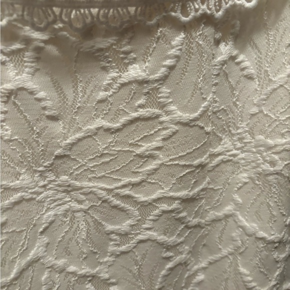 DB Studio fitted lace white dress below-the-knee. Never worn with tags - Picture 5 of 6